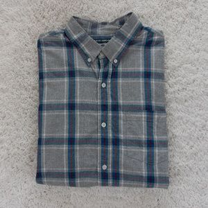 Old Navy Classic Long Sleeve Button Down